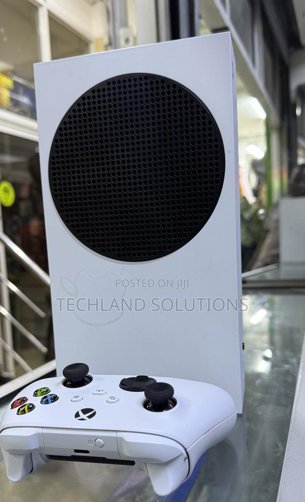 Well Kept Xbox Series S One Tb - thumbnail 4