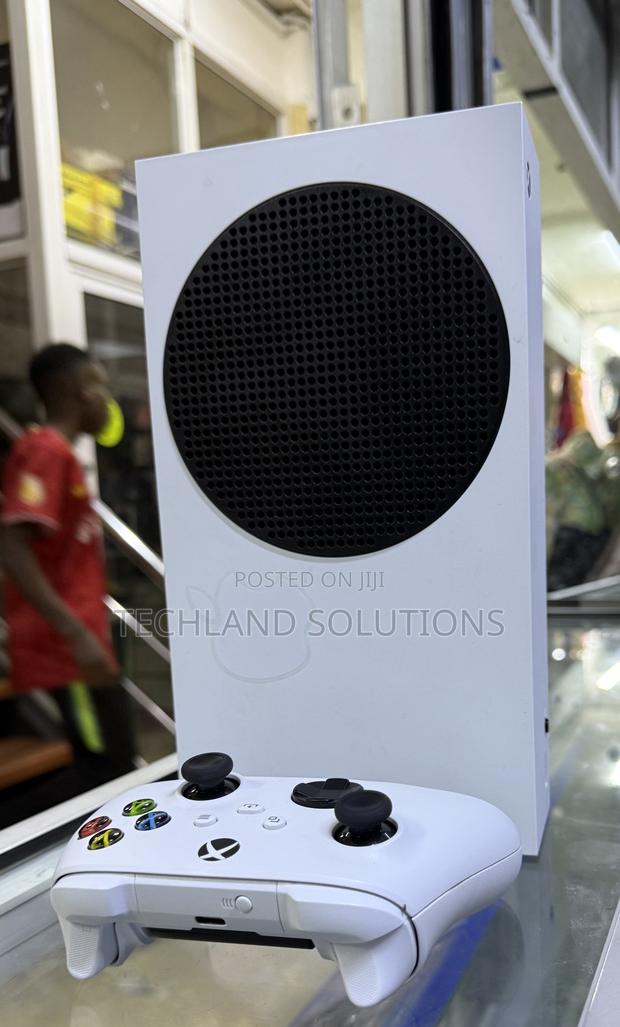 Well Kept Xbox Series S One Tb - thumbnail 5