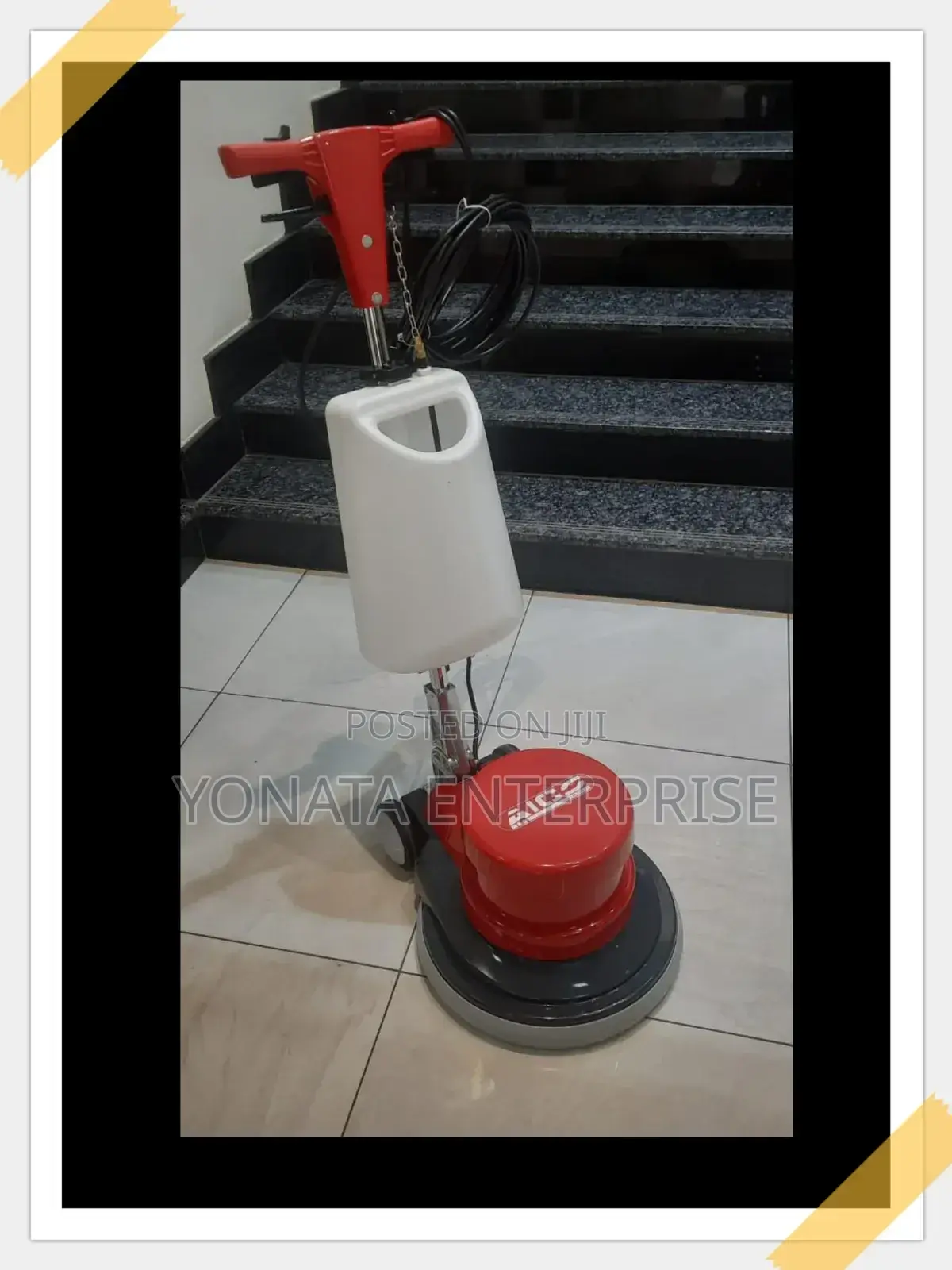 Aico Floor Scrubber With 3 Bushes