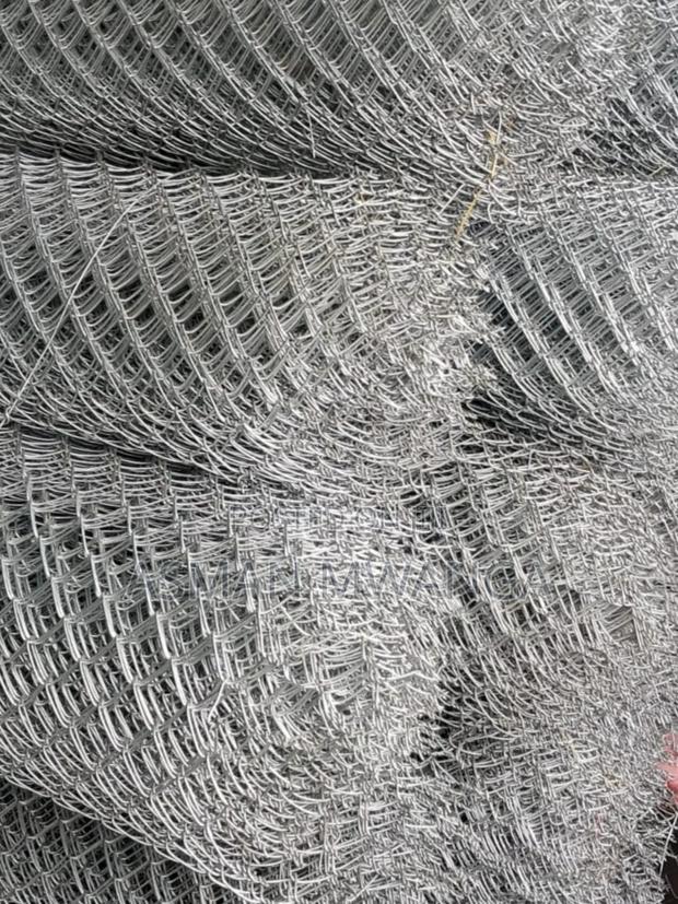 Galvanised Mesh Wire 10gauge 7foot 80mm - thumbnail 2