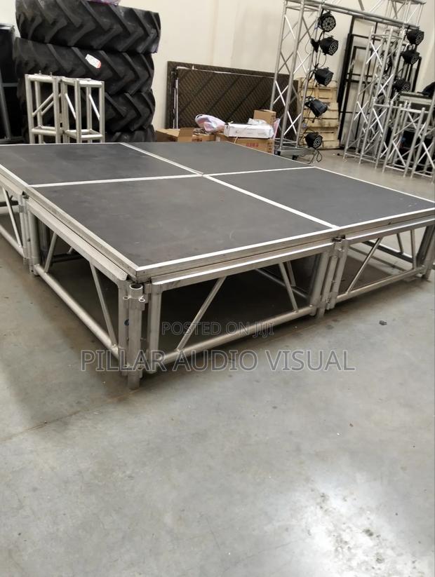 Hire Imported Raised Dias/Stage!Stage! Dias - main view