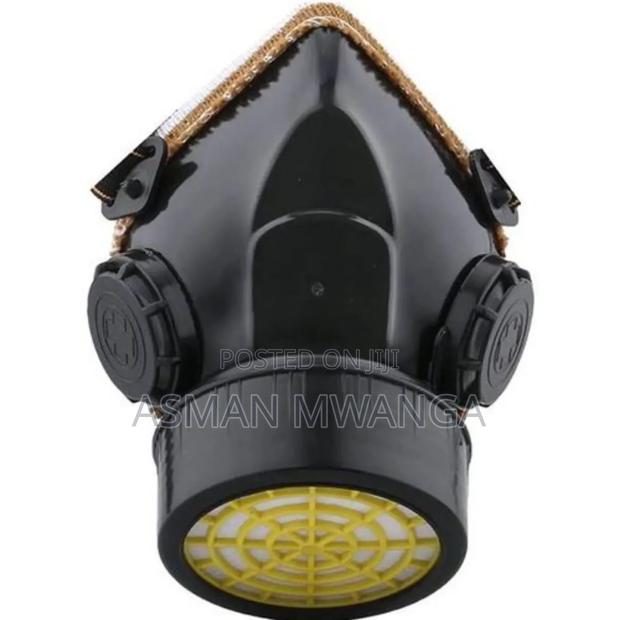 Gas Mask/Protective Gear
