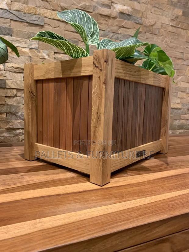 Nature Nest Planter Co - main view