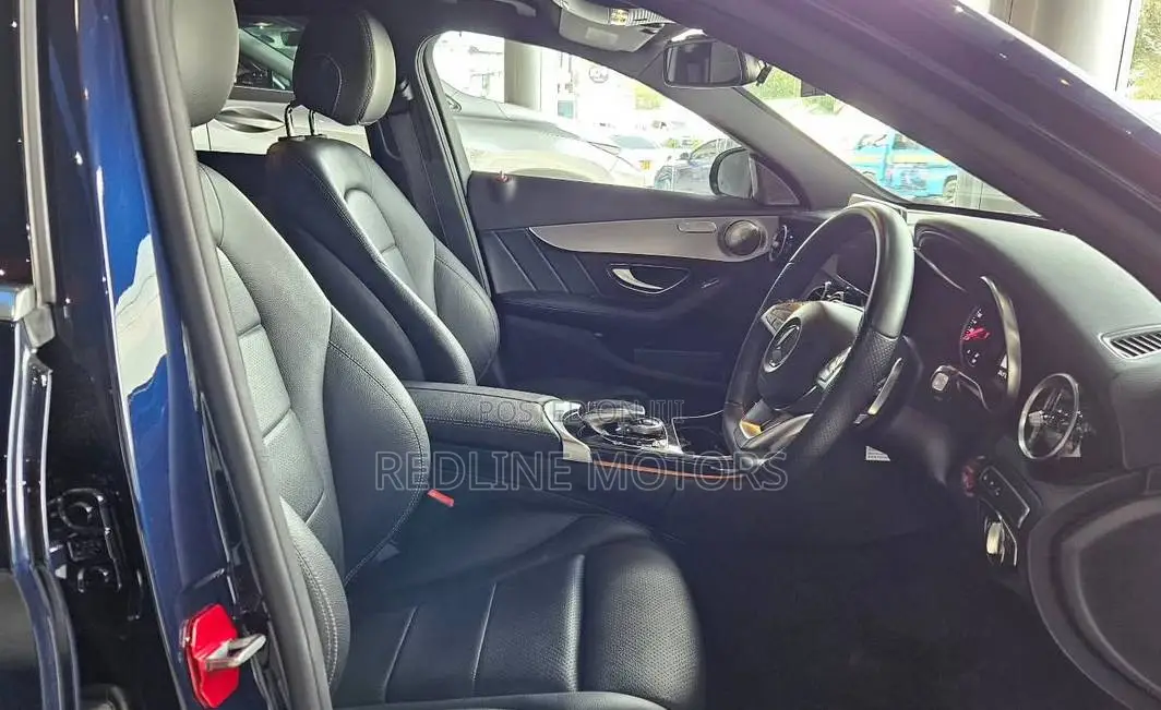 Mercedes-Benz C180 2018 Blue