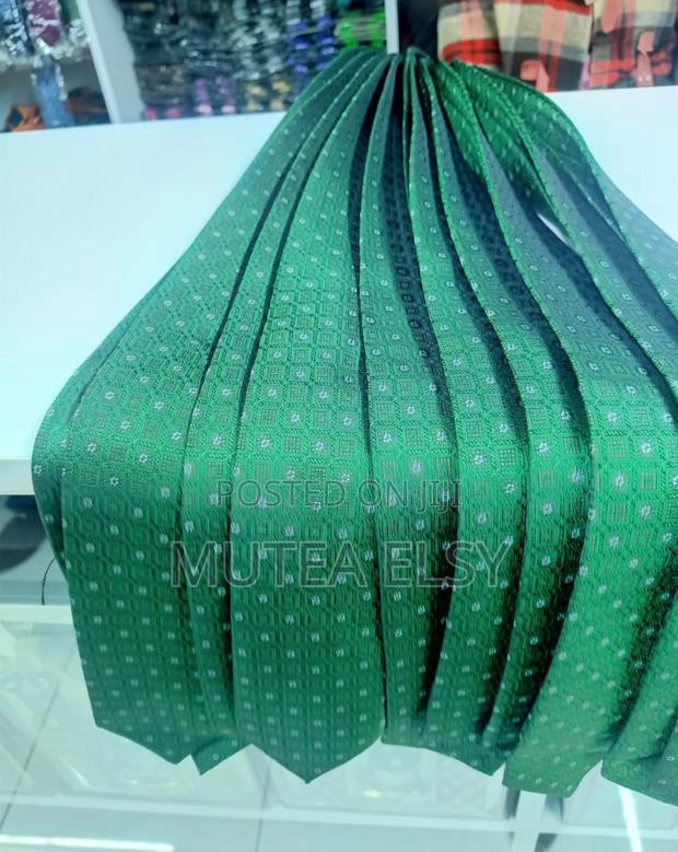 Emelard Green Polycadot Executive Single Ties - main view