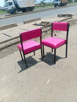 Manicure Hot Pink Caterina Seats 