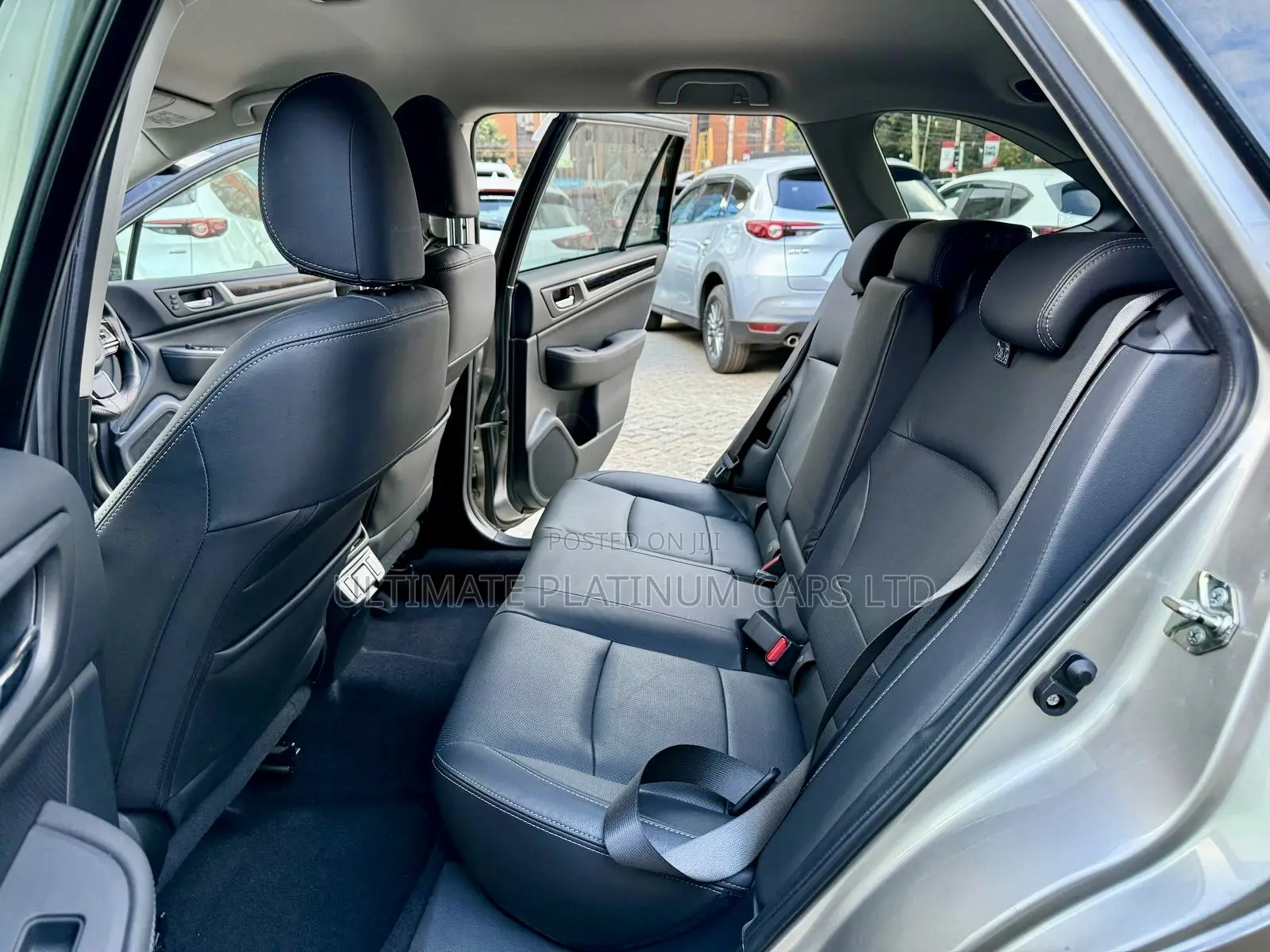 Subaru Outback 2.5i Limited AWD 2018 Gold