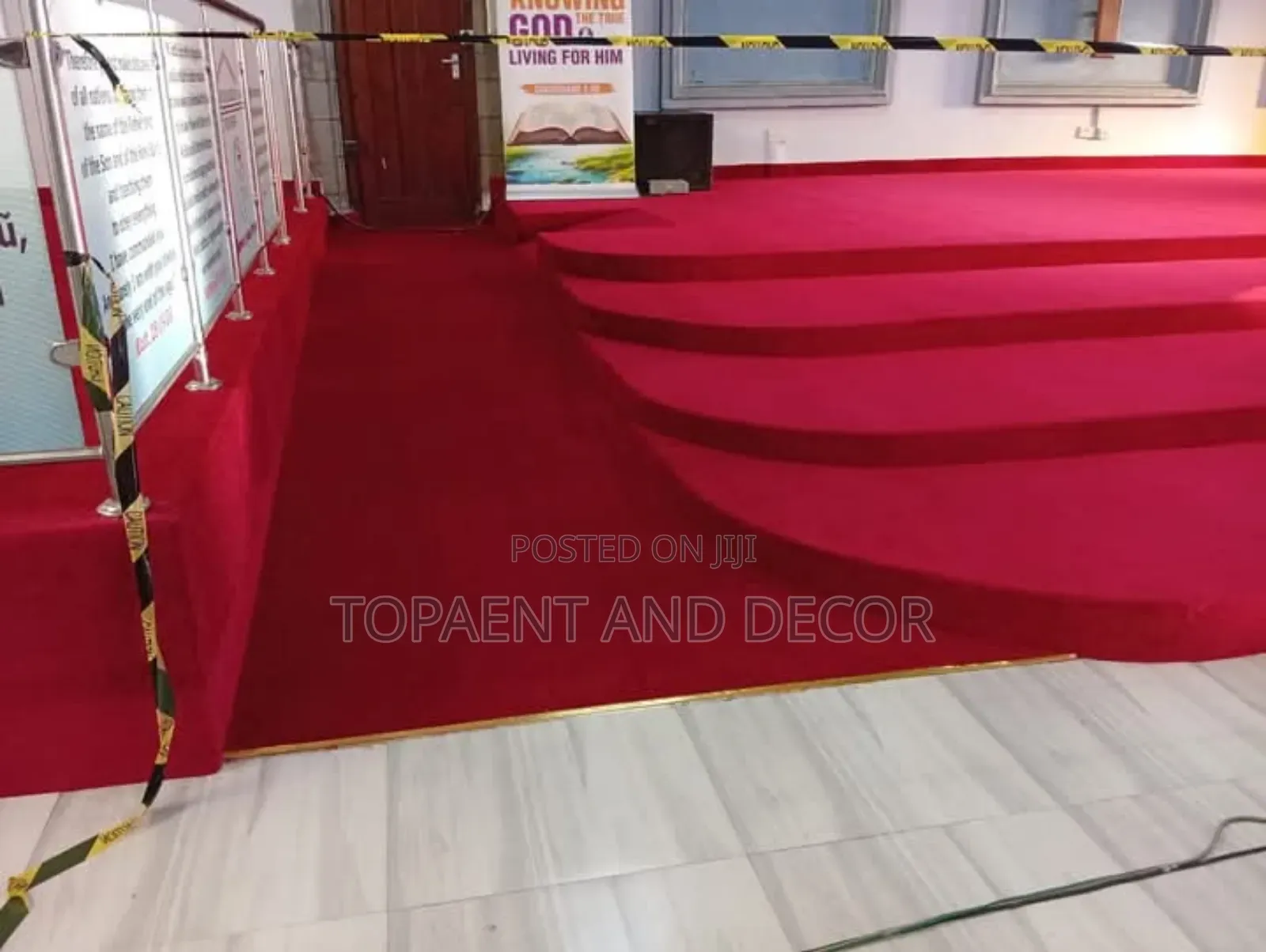 Altar Elegant and Stylish Wall to Wall Carpet
