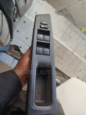 Vitz 2012-2018 Main Door Switch