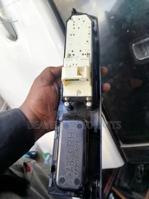 Vitz 2012-2018 Main Door Switch