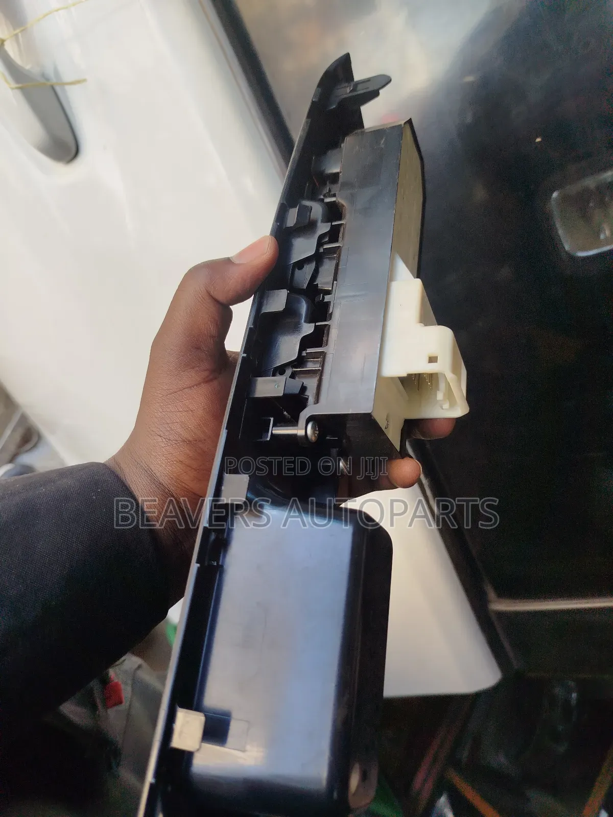 Vitz 2012-2018 Main Door Switch