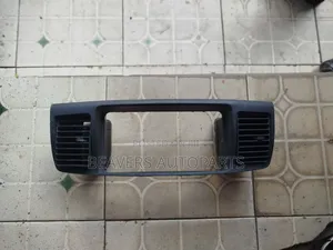 Fider / Nze 2002 Dashboard Vents Ventilation