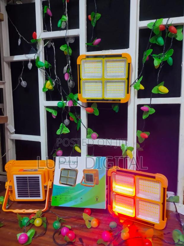 100 Watts Solar Rechargeable and Power Rechargeable - thumbnail 2