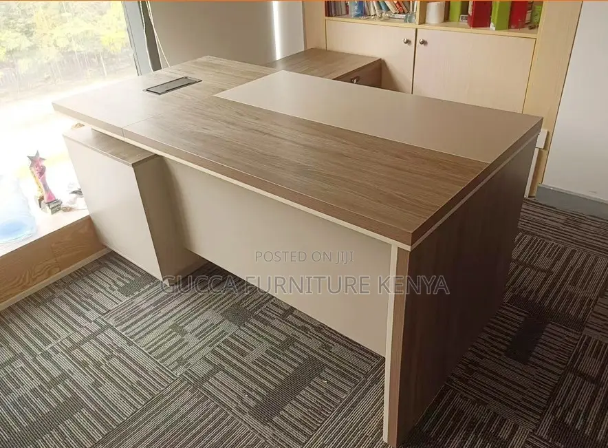 Office Desk: Curved Solid L-Design Office Manager's Desk