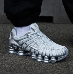 Nike Shox Silver