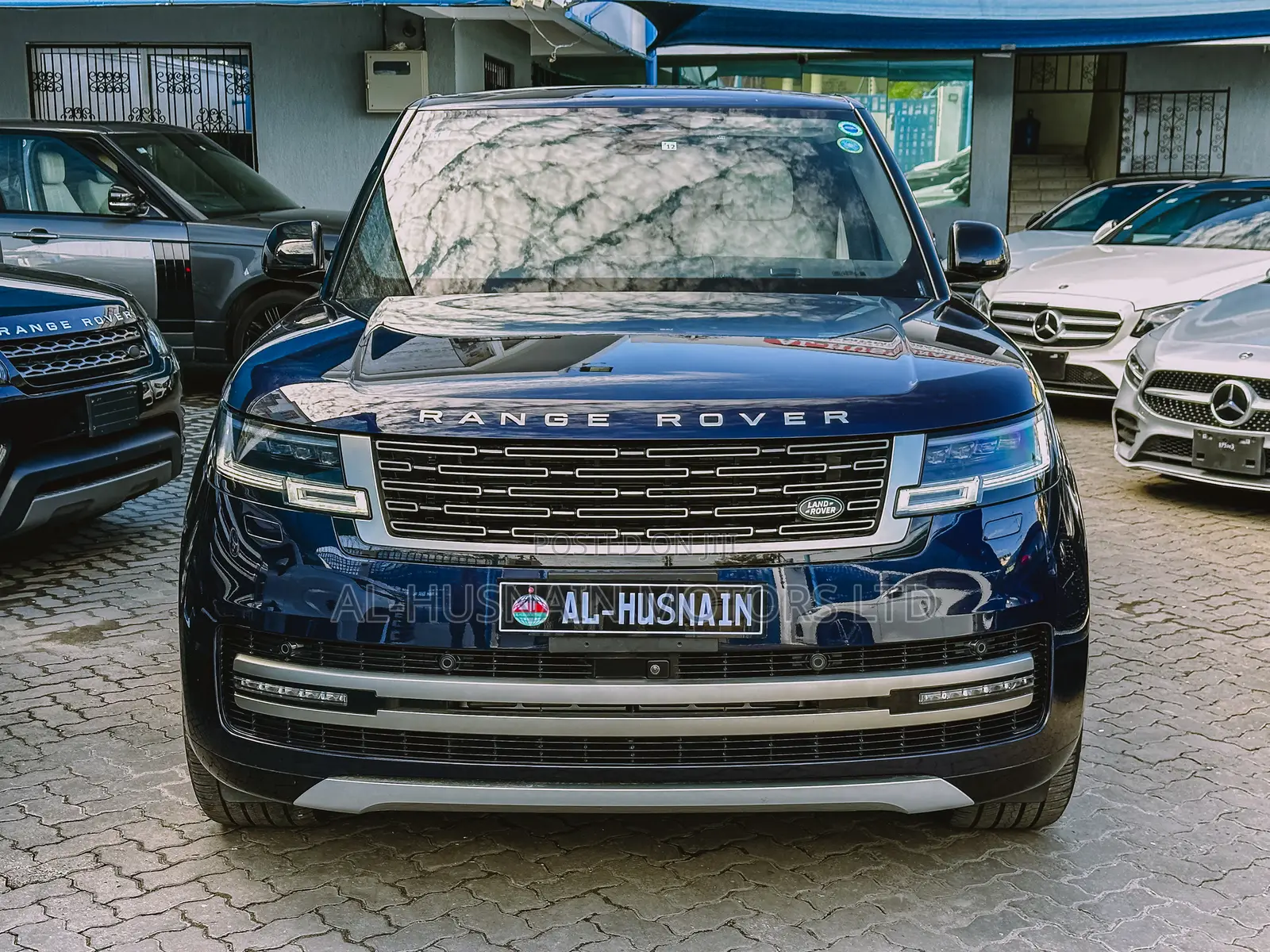 Land Rover Range Rover Vogue 2022 Blue