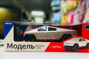 Tesla Cybertruck Suv Remote Controlled Truck - thumbnail 2