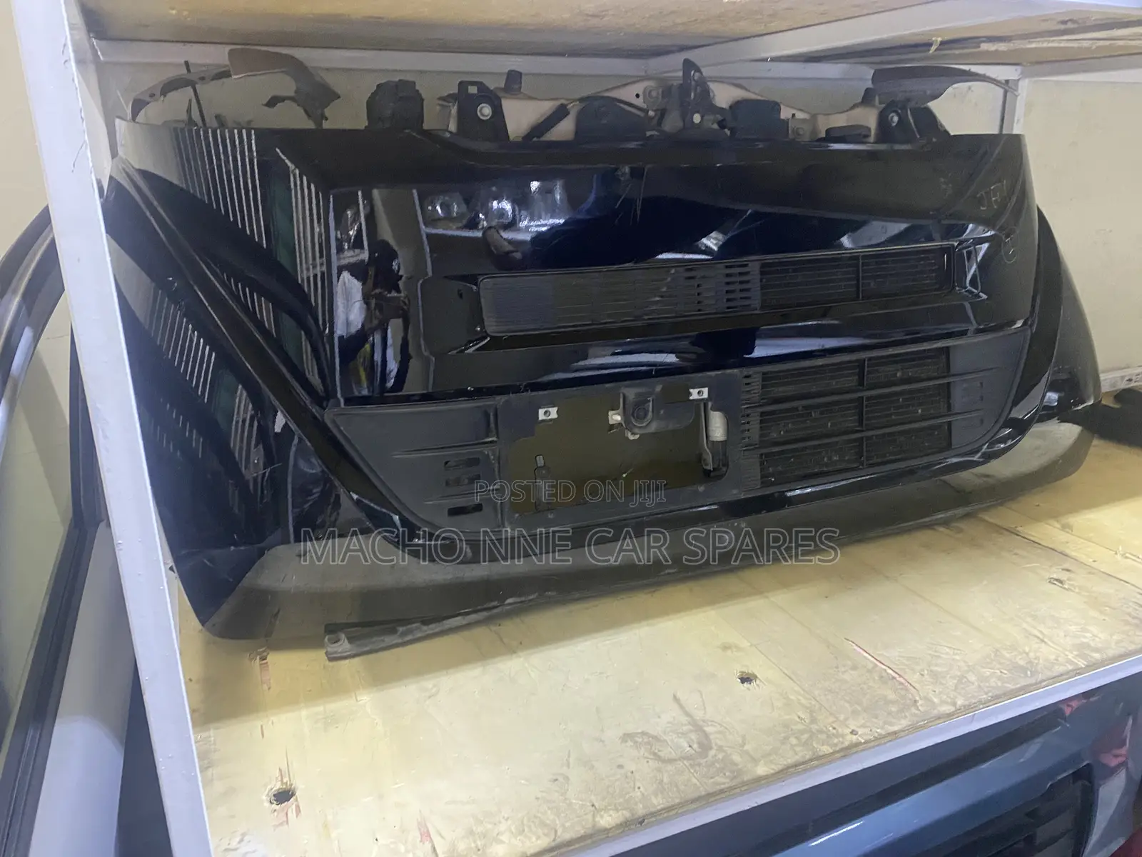 Honda N-Box 2013 Nosecut
