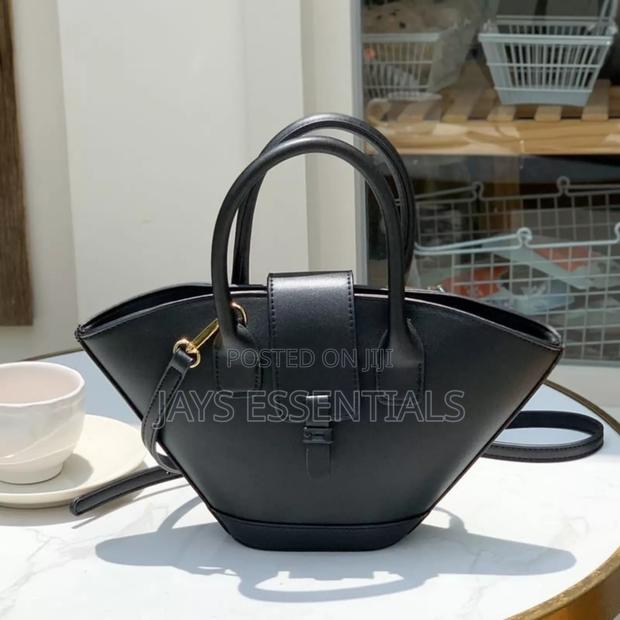 Wing Shaped Bucket Bags - thumbnail 2