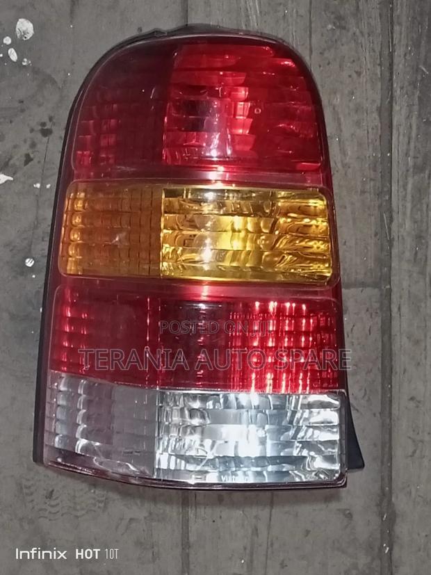 Ford Escape Tailight - main view