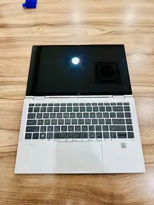 Laptop HP EliteBook 830 G8 8GB Intel Core I5 SSD 256GB