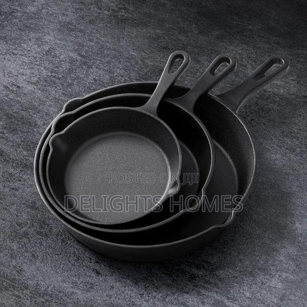 Cast Iron Frying Pan - main view
