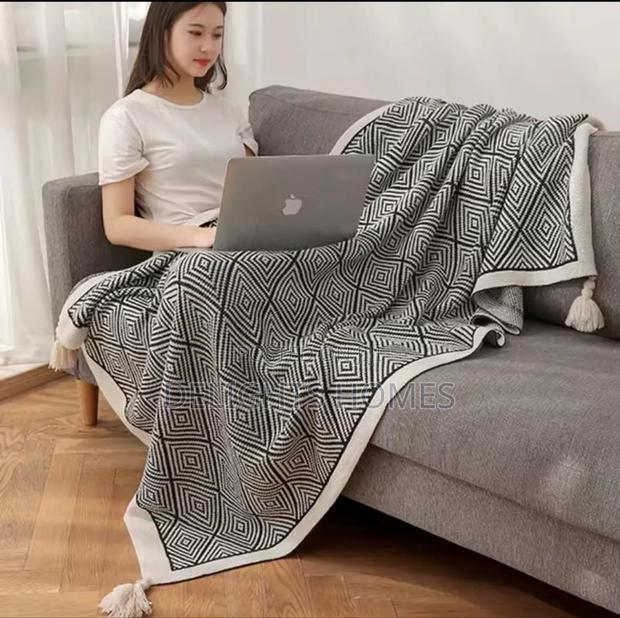 Bohemian Knitted Throw Blankets_st - thumbnail 3