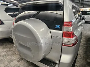 Toyota Land Cruiser Prado 2016 Silver