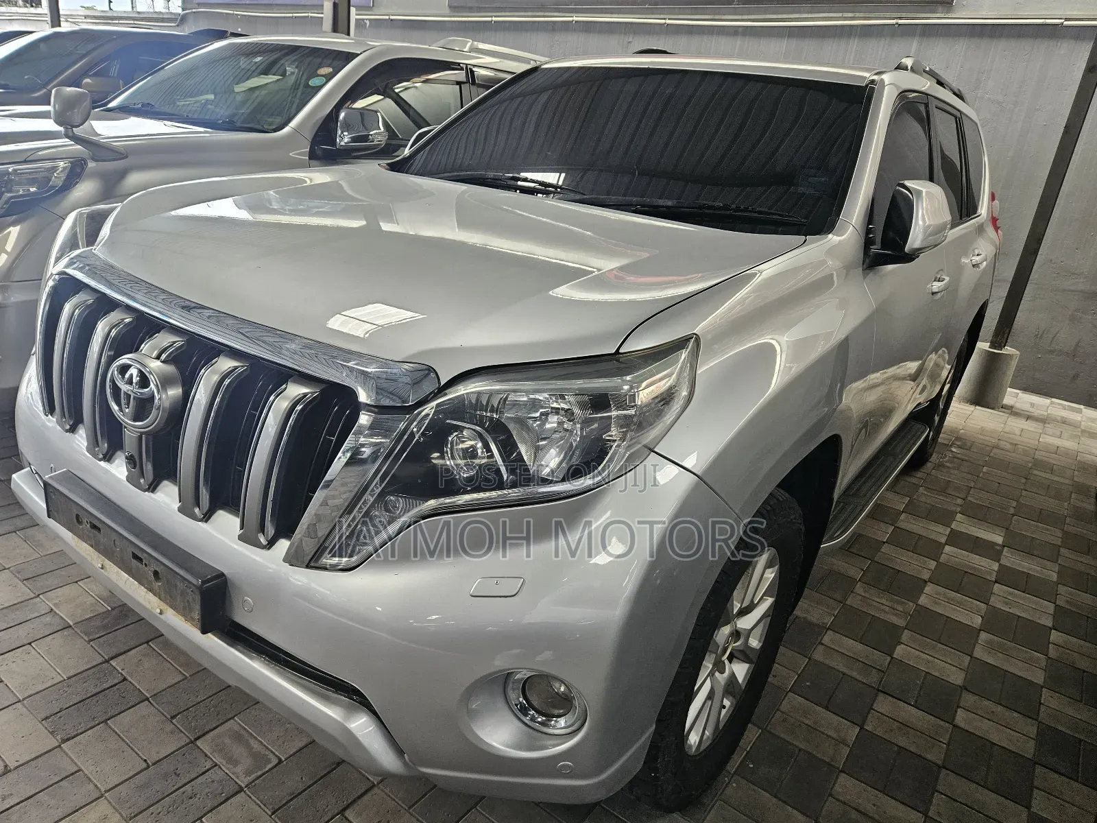 Toyota Land Cruiser Prado 2016 Silver