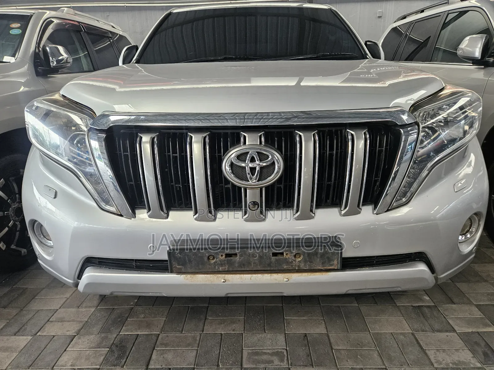 Toyota Land Cruiser Prado 2016 Silver