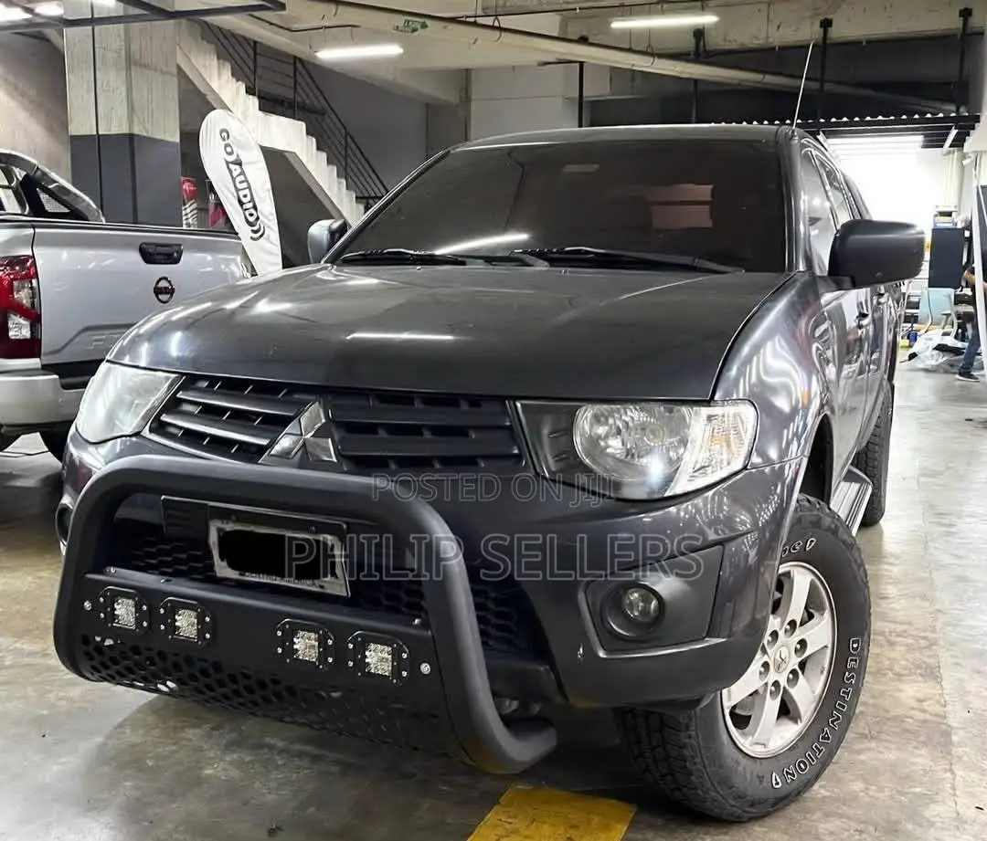 Brotect Your Double Cab Pick Up in Style With Gt Nudge Bar