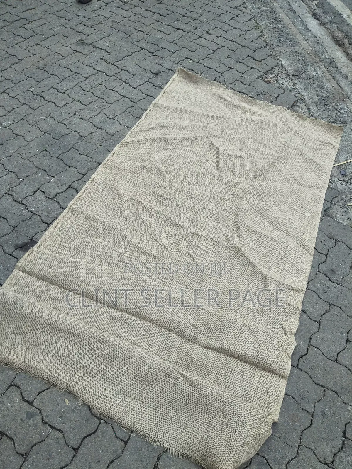 Hessian Cloth (Small Holes)