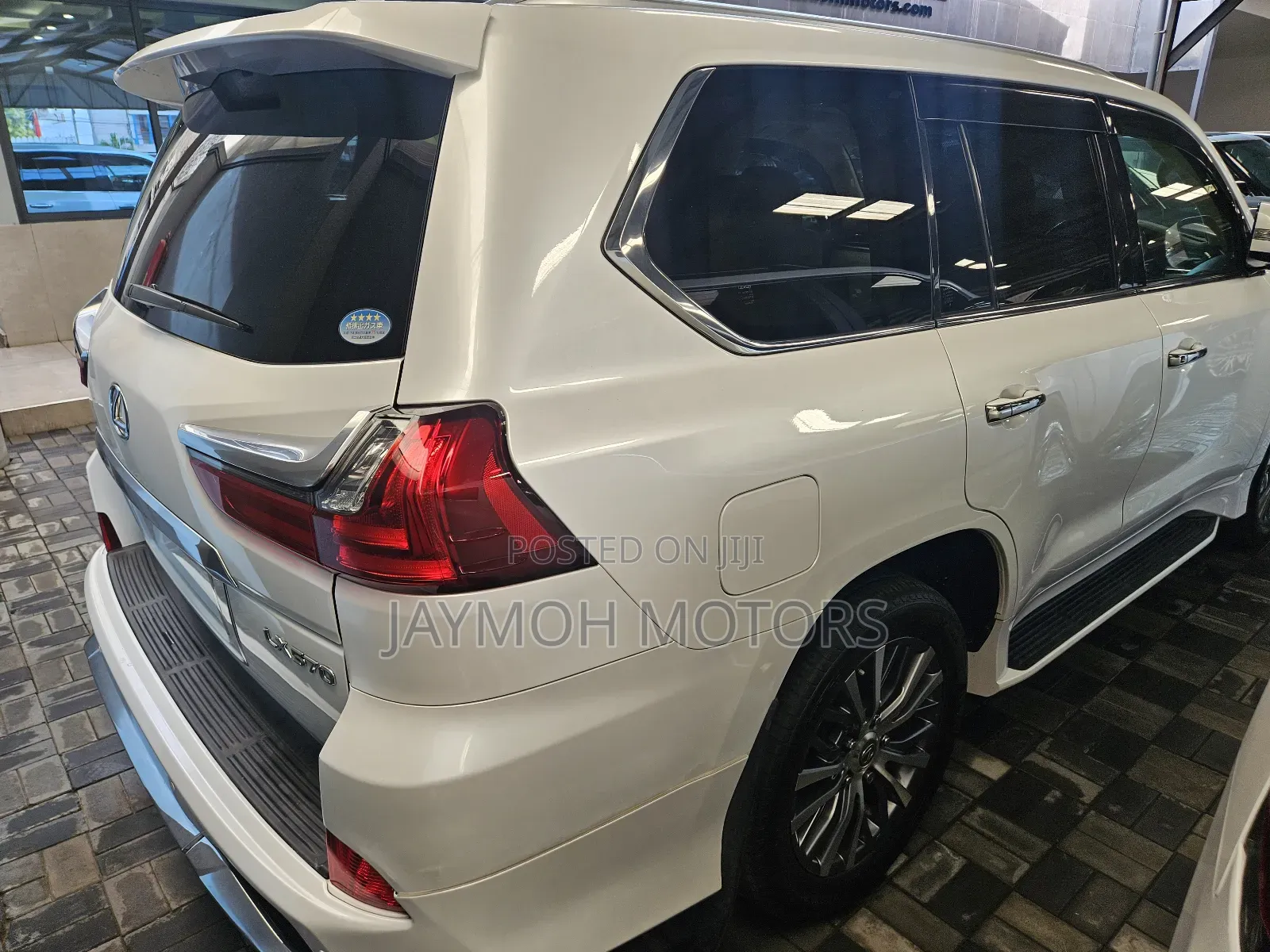 Lexus LX 2019 White