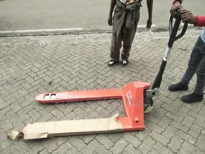 Pallet Track