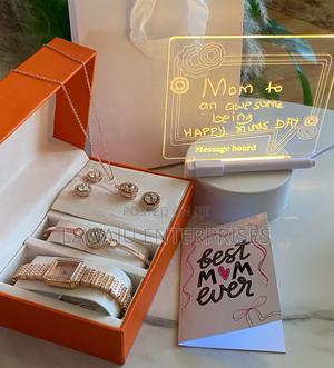 7 In 1 Mother's Day Gift Pack - thumbnail 2
