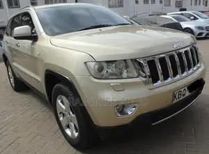 Jeep Cherokee 2011 Gold