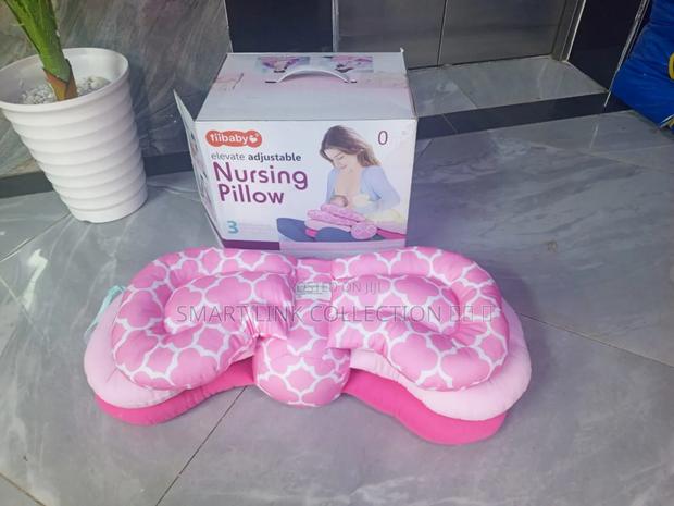 Adjustable Nursing Pillow - thumbnail 2