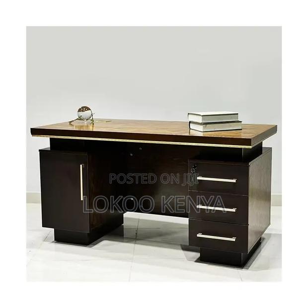 Office Desk: Sleek Executive Office Table – 1400mm - thumbnail 2
