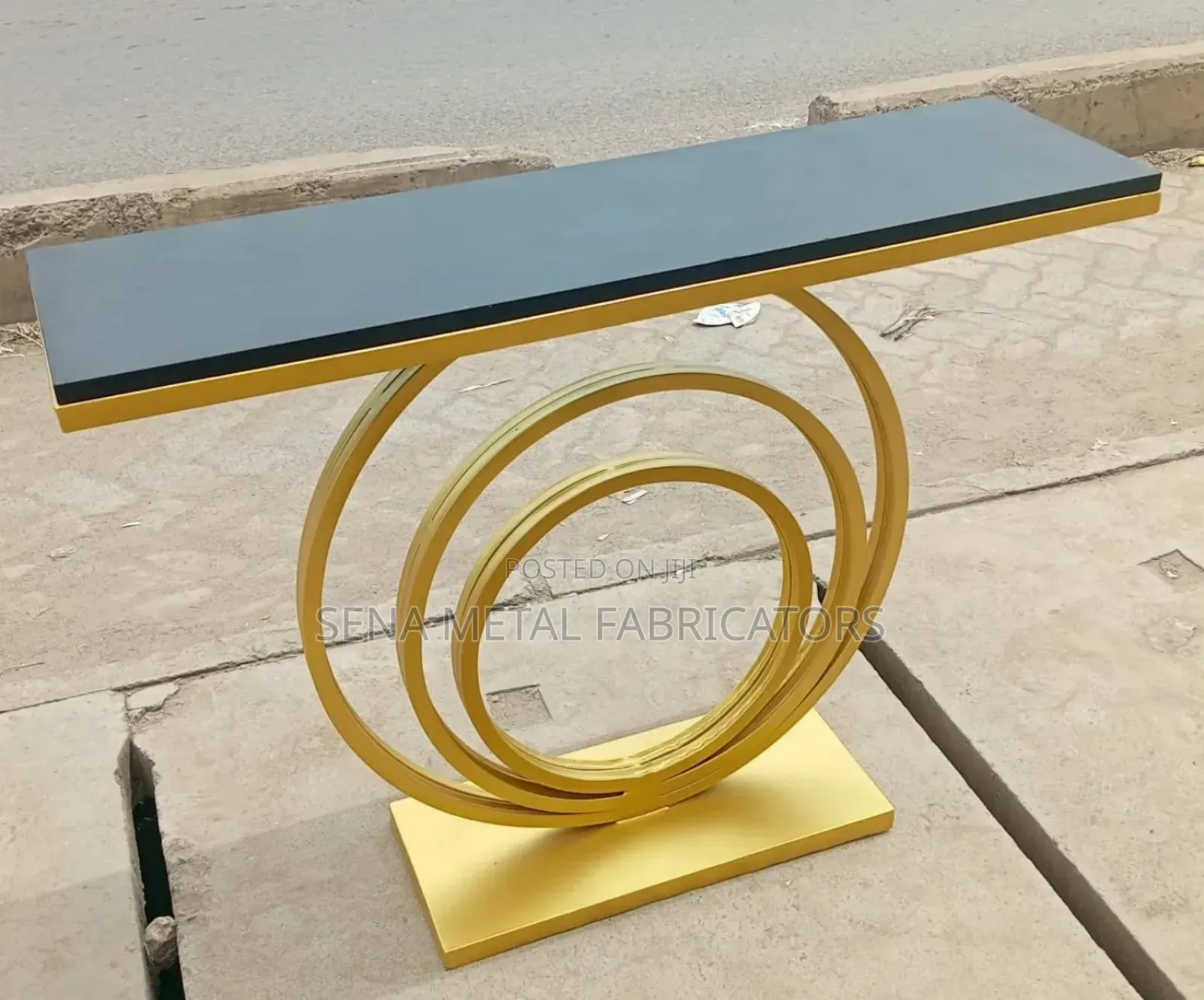 Gold Console Is Very Simple and Unique