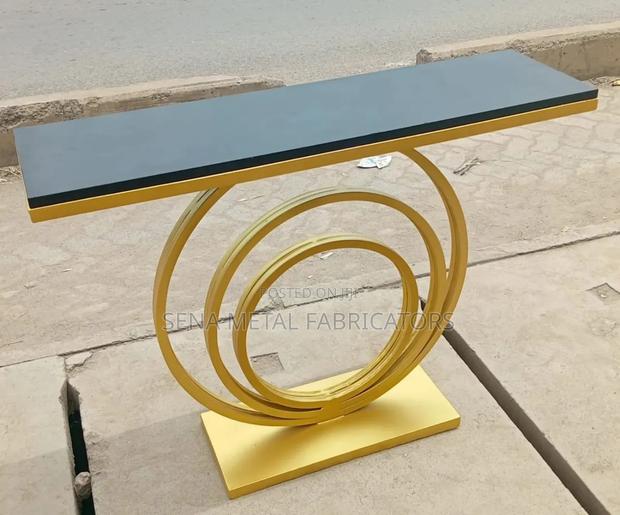 Gold Console Is Very Simple and Unique - main view
