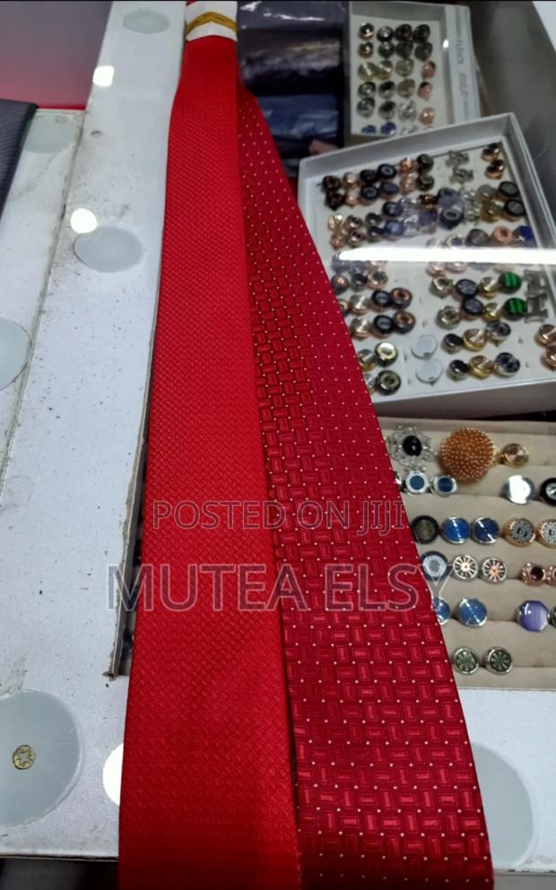 Red Tear Drop Executive Single Ties - thumbnail 2