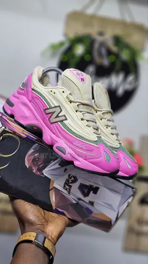 New Balance 1000 Sneakers