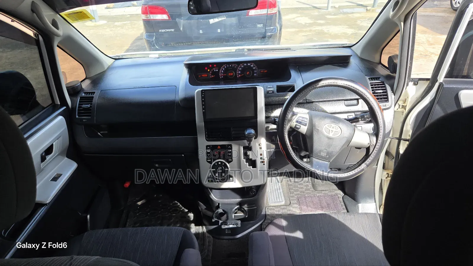 Toyota Noah 2013 White