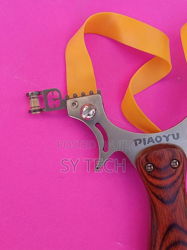 Stainless Steel Slingshot With Infrared Aimer - thumbnail 3