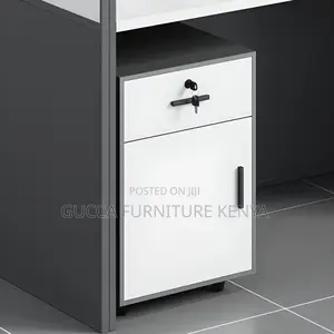 Workstation:4-Way Digital Modular Office Workstation