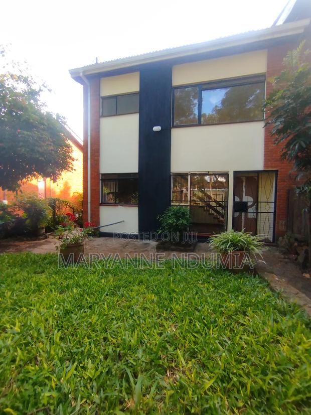 3bdrm Townhouse / Terrace in Upperhill for rent