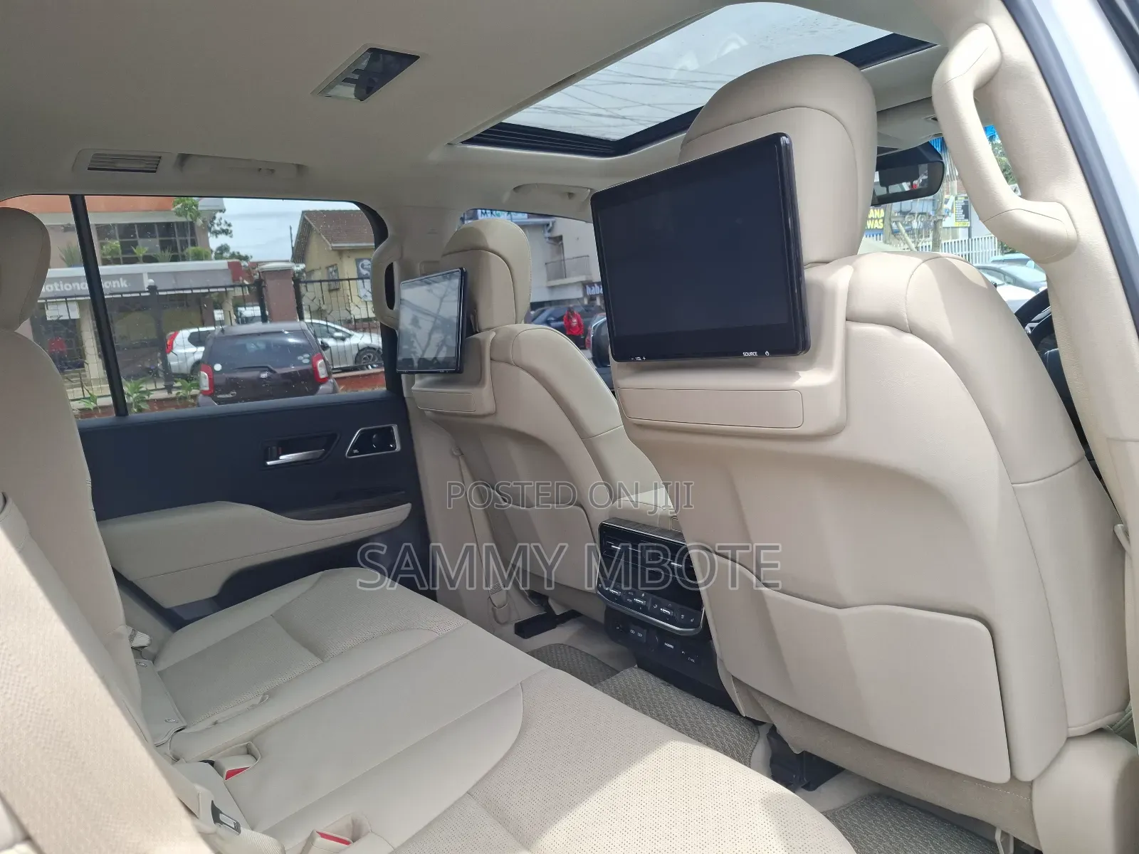 Toyota Land Cruiser Prado 2023 White