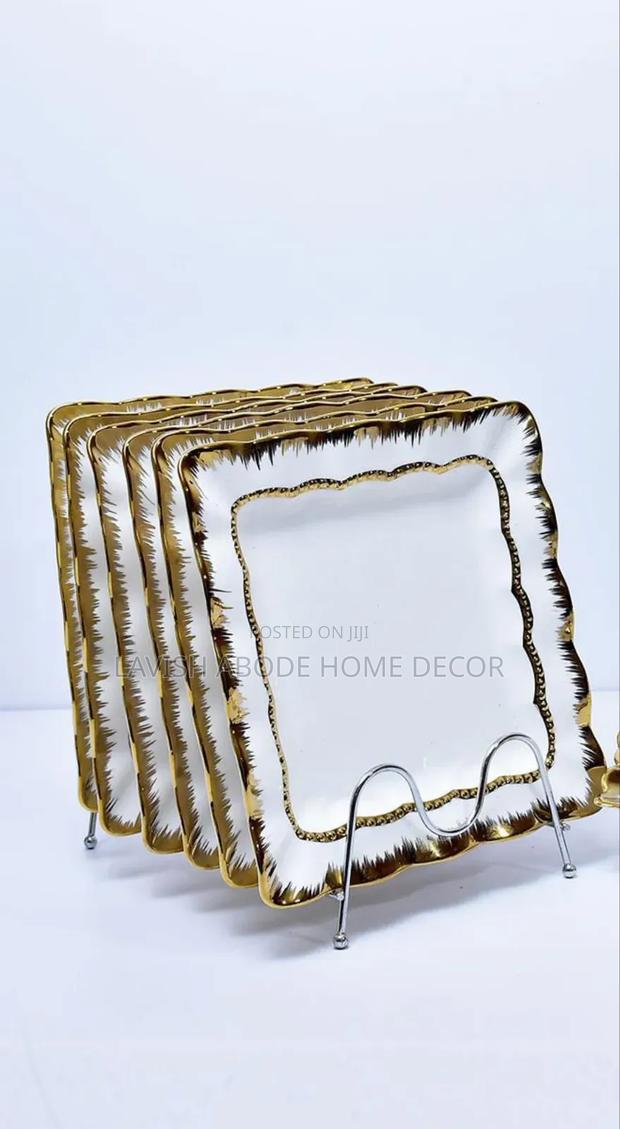6 Pieces Gold Detail Ceramic Plates - thumbnail 2