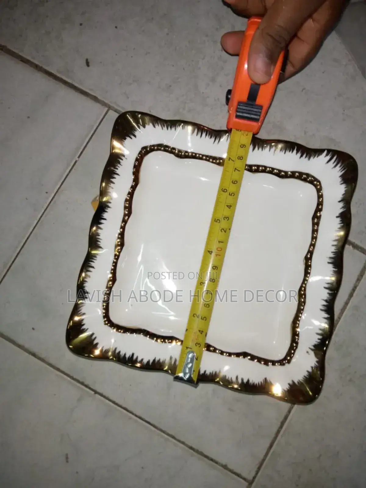 6 Pieces Gold Detail Ceramic Plates