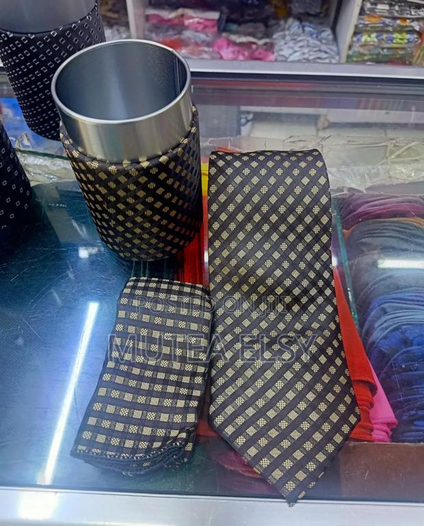 Coffee Brawn Cream Yellow Checked Executive Tie Sets. - main view